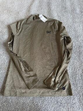Abercrombie & Fitch Olive Long-Sleeve Men's Crew Shirt